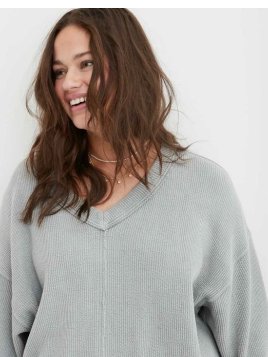 aerie Sweaters - Aerie Wonder Textured Ribbed V-Neck Sweatshirt in Silver Shadow Small